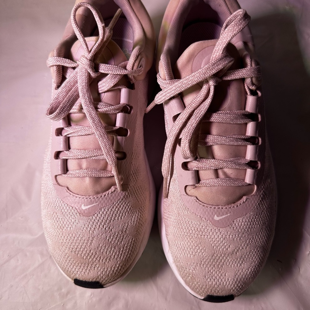 Nike Women's Light Pink Sneakers - Picture 8 of 11